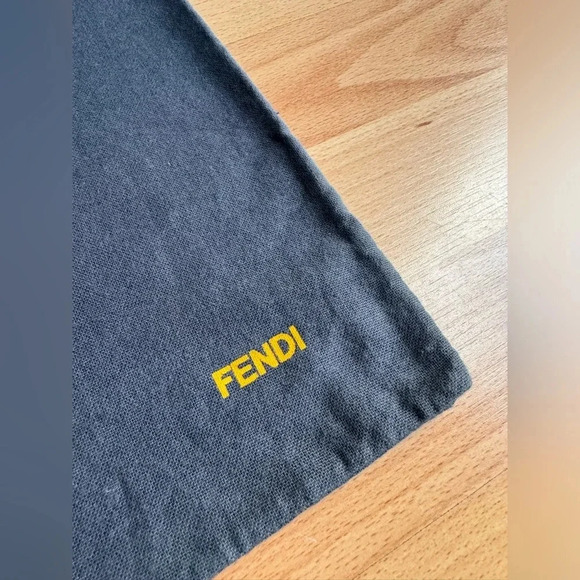Fendi dust bag - Picture 2 of 2